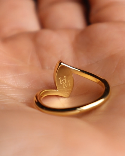 Navette Ring